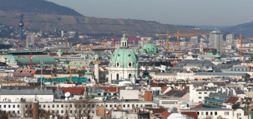 Beč pomaže Srbiji novčano