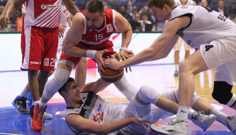 Košarkaški meč između Zvezde i Partizana