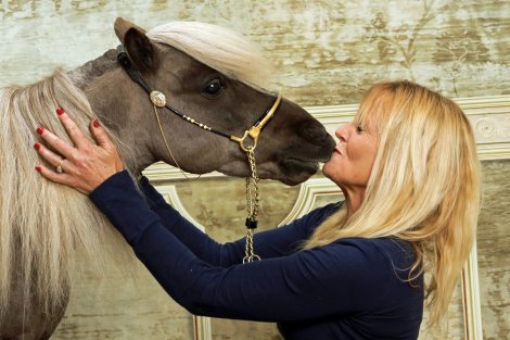 Skubi Bu obožava ljude
