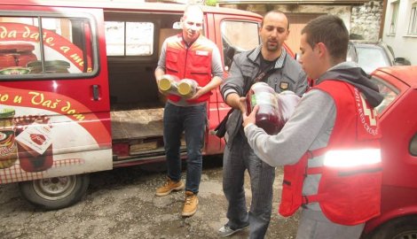 Pomoć stiže u Srbiju