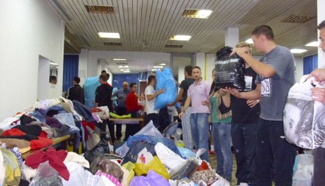 Pomoć stiže sa svih strana