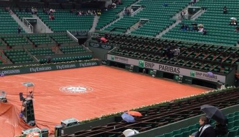 Rolan Garos mečevi kasnili