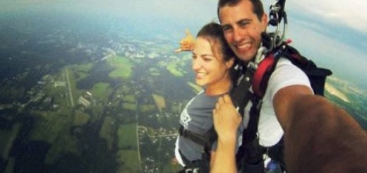 Marko je hrabro skočio sa vrha nebodra, ali se sada kaje zbog toga