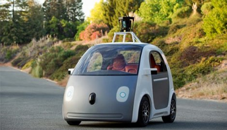 Automobil bez volana, kočnice ili papučice za gas