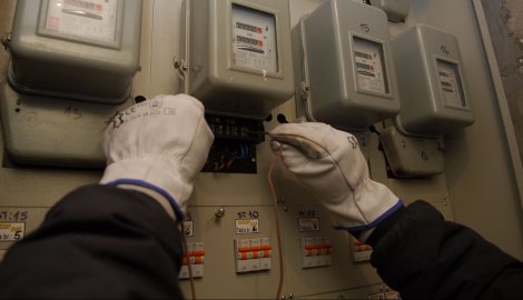 Marakana u mraku, Zvezdi isključena struja