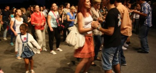 Humanitarni salsa maraton