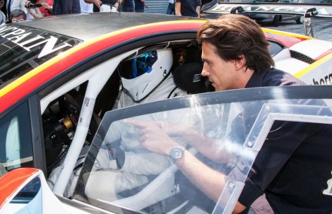 Miloš Pavlović sa Stigom pred izlazak na stazu u Monci