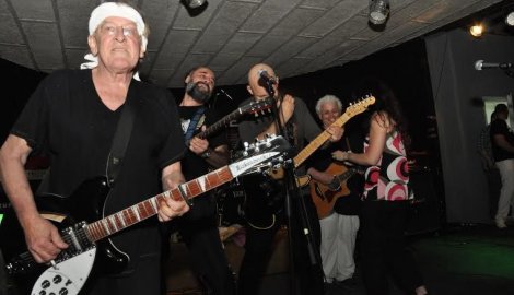 Ulaznice u pretprodaji 400 dinara: 