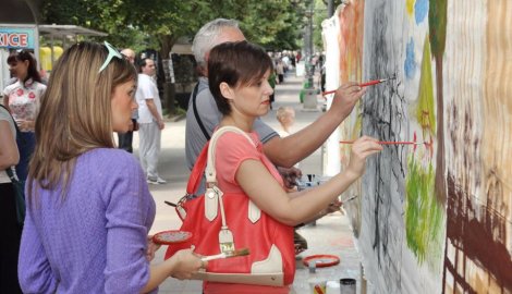 Prokuplje: Oslikavali platno dužine 20 metara