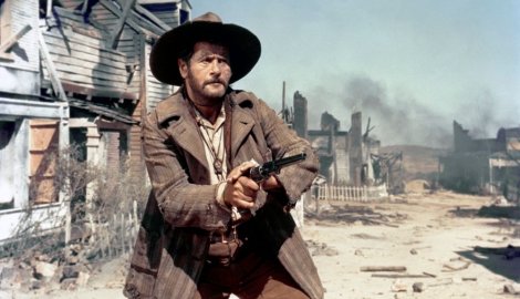 Eli Valah u sceni iz filma "Dobar, loš, zao"