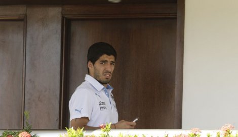 Kazna za ugriz: Suarez suspendovan na devet mečeva + četiri meseca van fudbala!