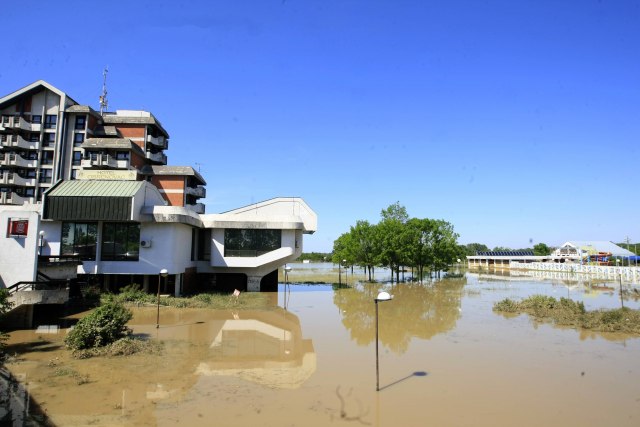 Katastrofalne poplave pogodile su opštinu Obrenovac (Beta, arhiva)