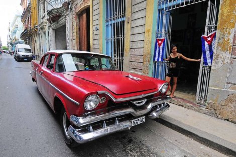 Za sada će oldtajmeri i dalje krstariti Kubom