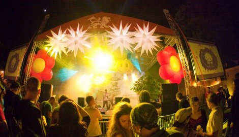 Iz minuta u minut: Spektakularno otvaranje Egzita uz vatromet i LED ekrane!