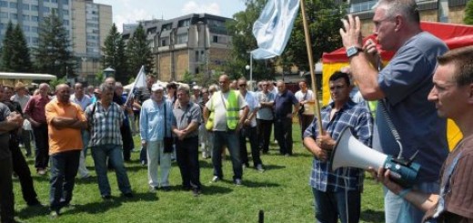 Najavili i proteste ispred Vlade Srbije: Radnici "Zastava kamiona"