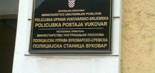 U Vukovaru su problem table na kojima su napisi na latinici i ćirilici (Foto: Beta/Hina, arhiva)