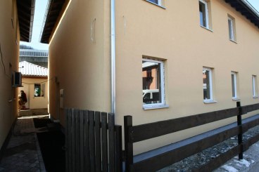 Jedna od Sigurnih kuća (Beta, arhiva)